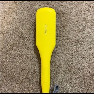 Drybar brushcrush straightener